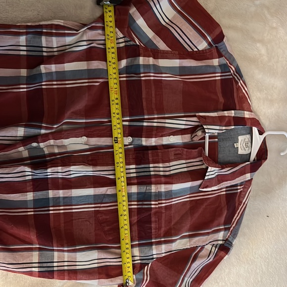 Men's short sleeve XL button down - Picture 3 of 3